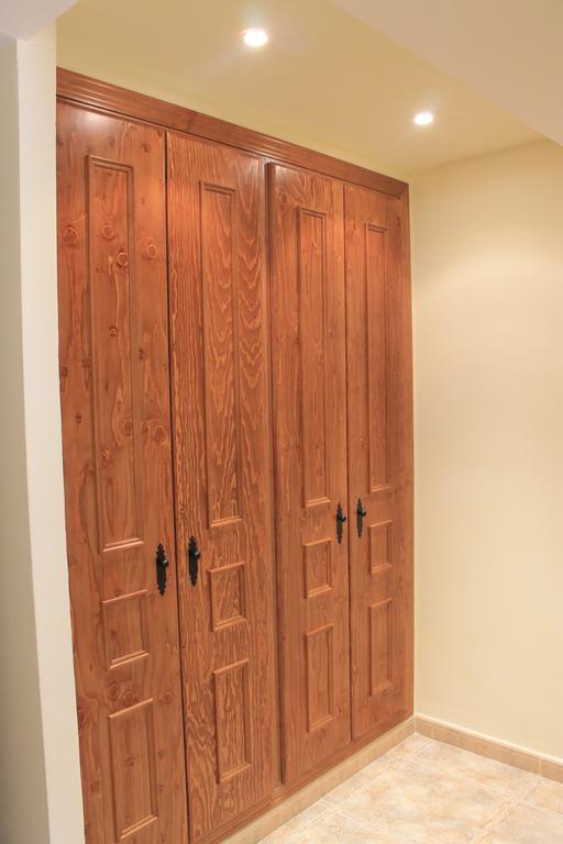 Apartamentos Turisticos Rosario Camarena de la Sierra Szoba fotó