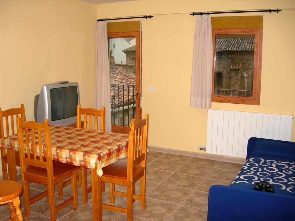 Apartamentos Turisticos Rosario Camarena de la Sierra Kültér fotó