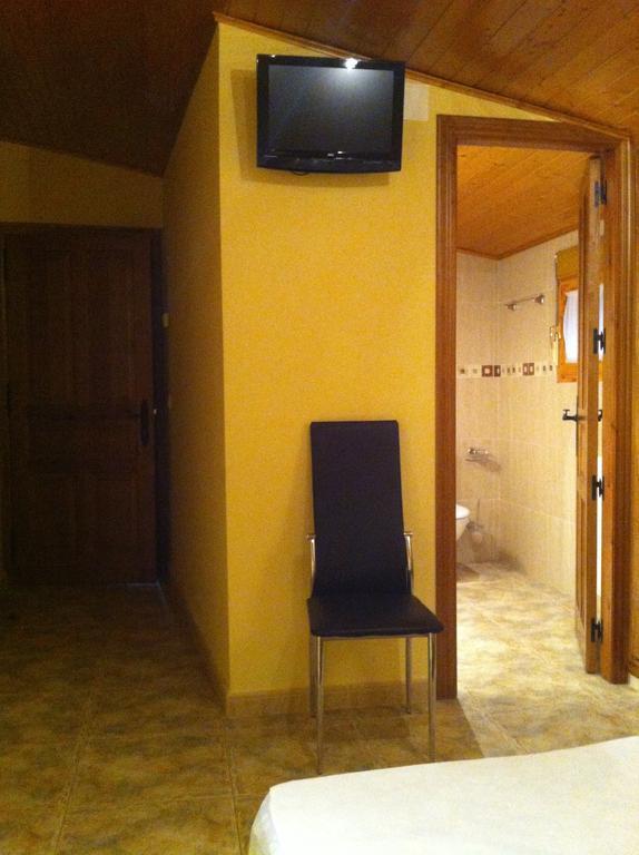Apartamentos Turisticos Rosario Camarena de la Sierra Kültér fotó